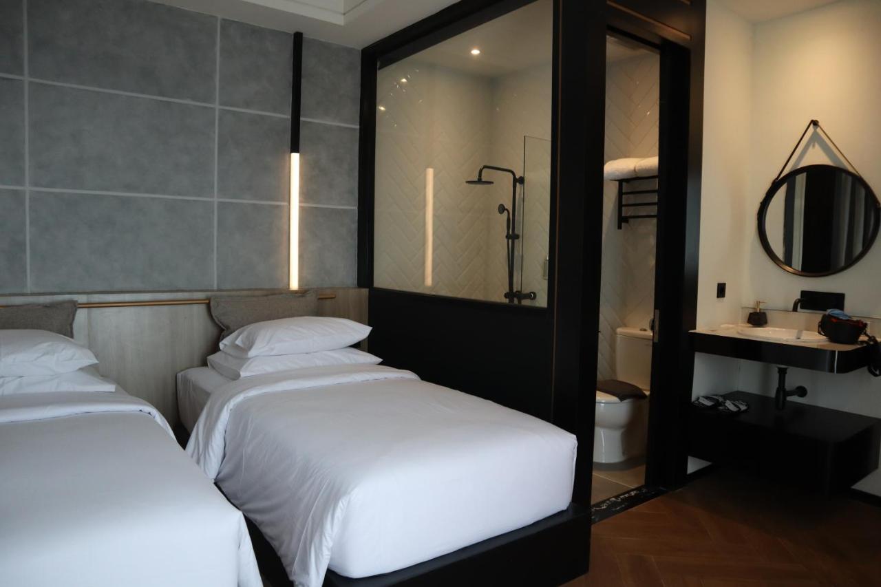 Gaia Hotel Ternate Exterior photo
