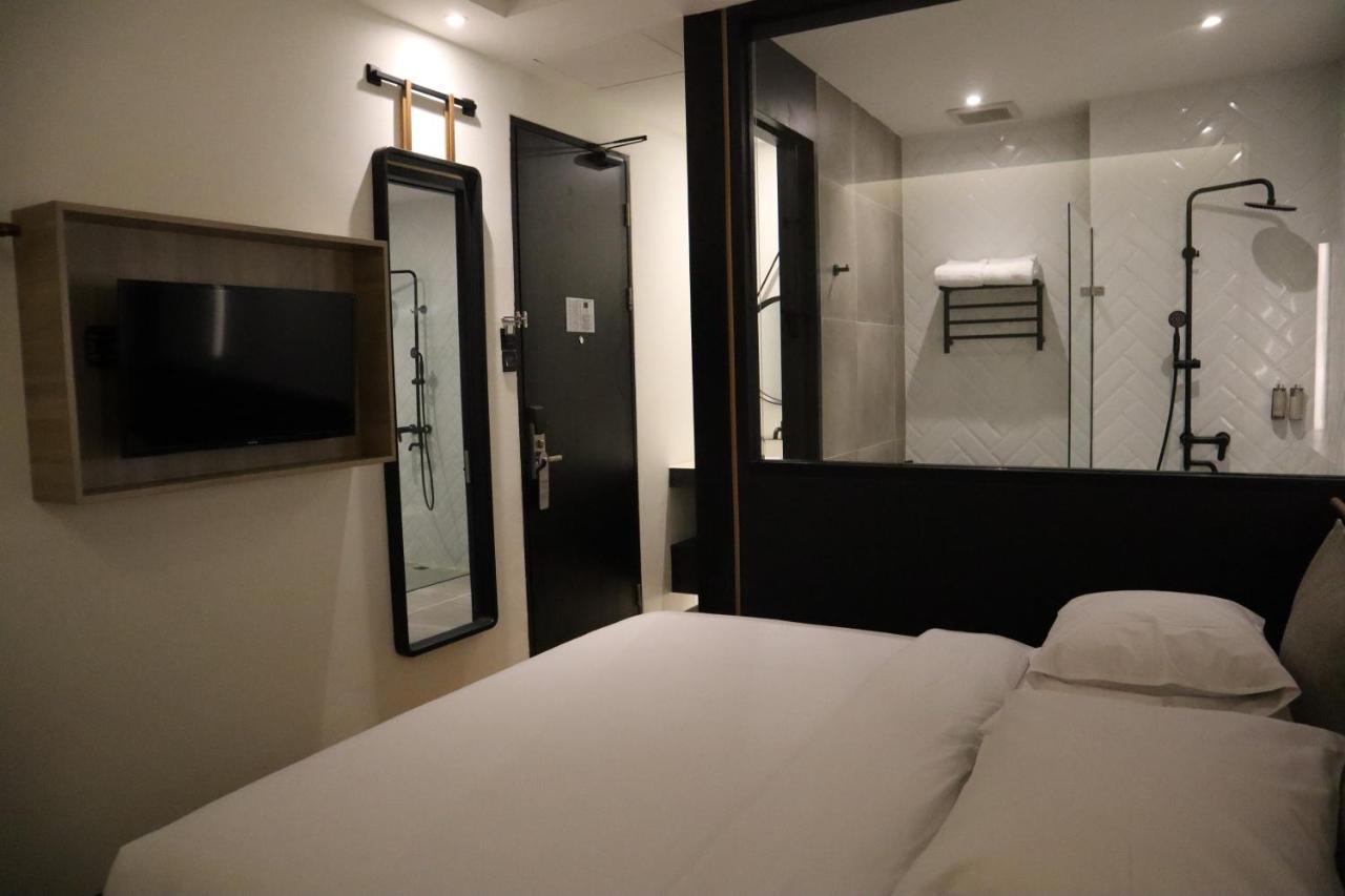 Gaia Hotel Ternate Exterior photo
